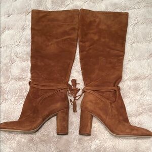 Women's Tan Suede Boots